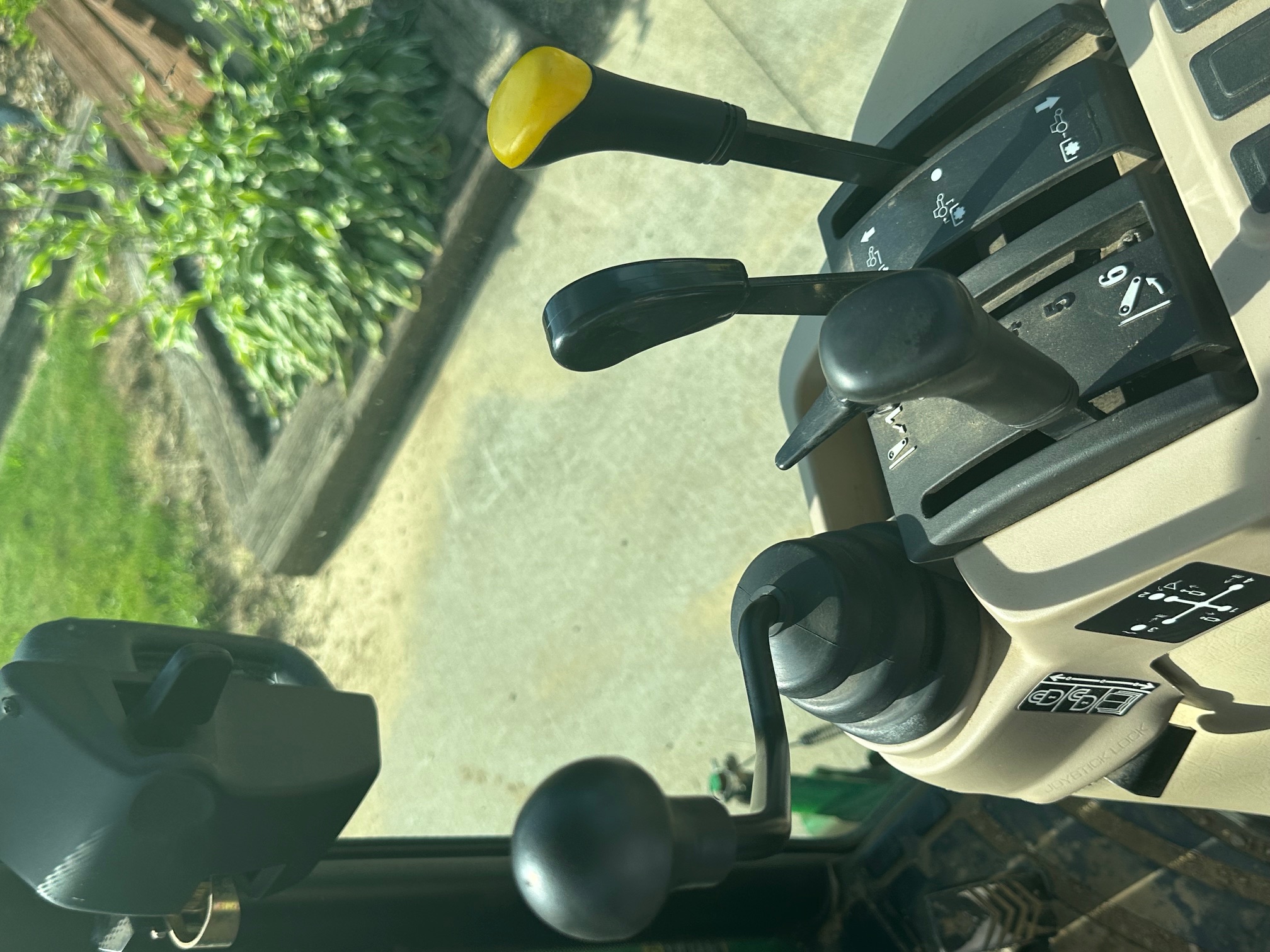 2007 JOHN DEERE 3320 - Image 5